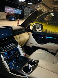 تۆیۆتا لاند کروزەر